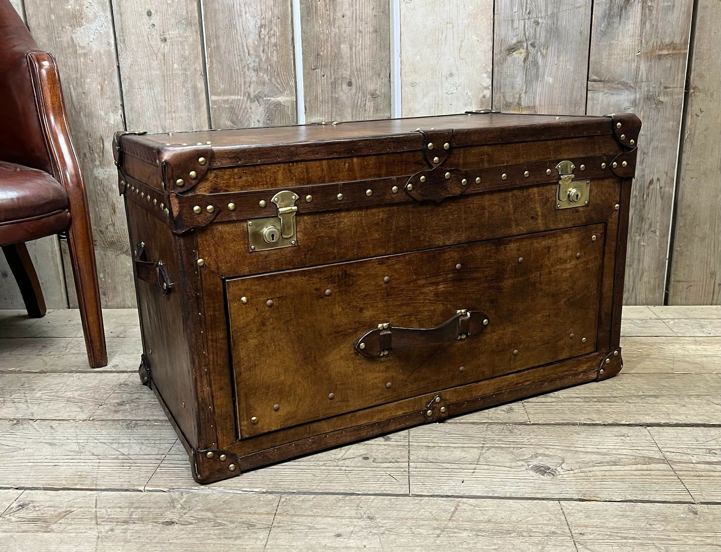 English Handcrafted Luxury Leather Trunk