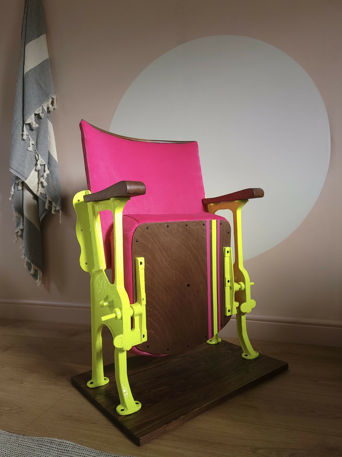 Neon pink cinema seat-angled-seat up-Orange Otter