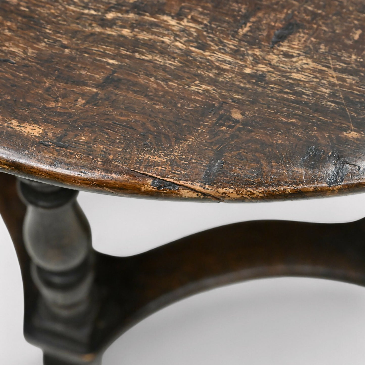 Rare Walter Skull & Son Round Coffee Table 76cm Diameter 47cm H FREE UK Delivery. SBR10822/1208E