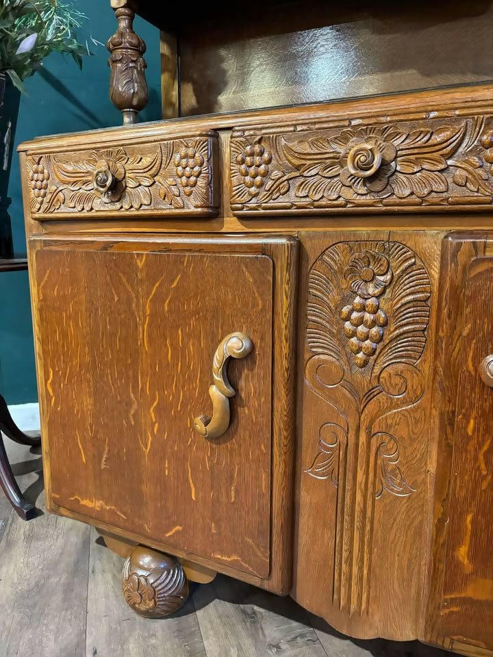 Vintage Honey Oak Carved Sideboardzz