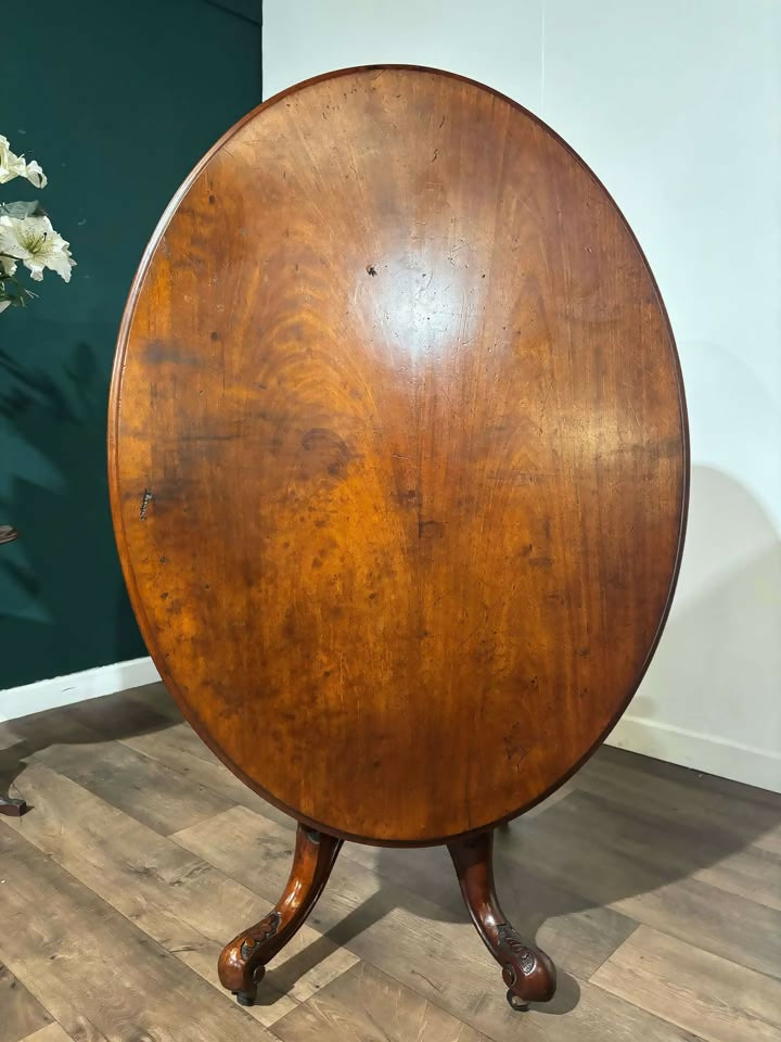Victorian Mahogany Oval Breakfast Tablec