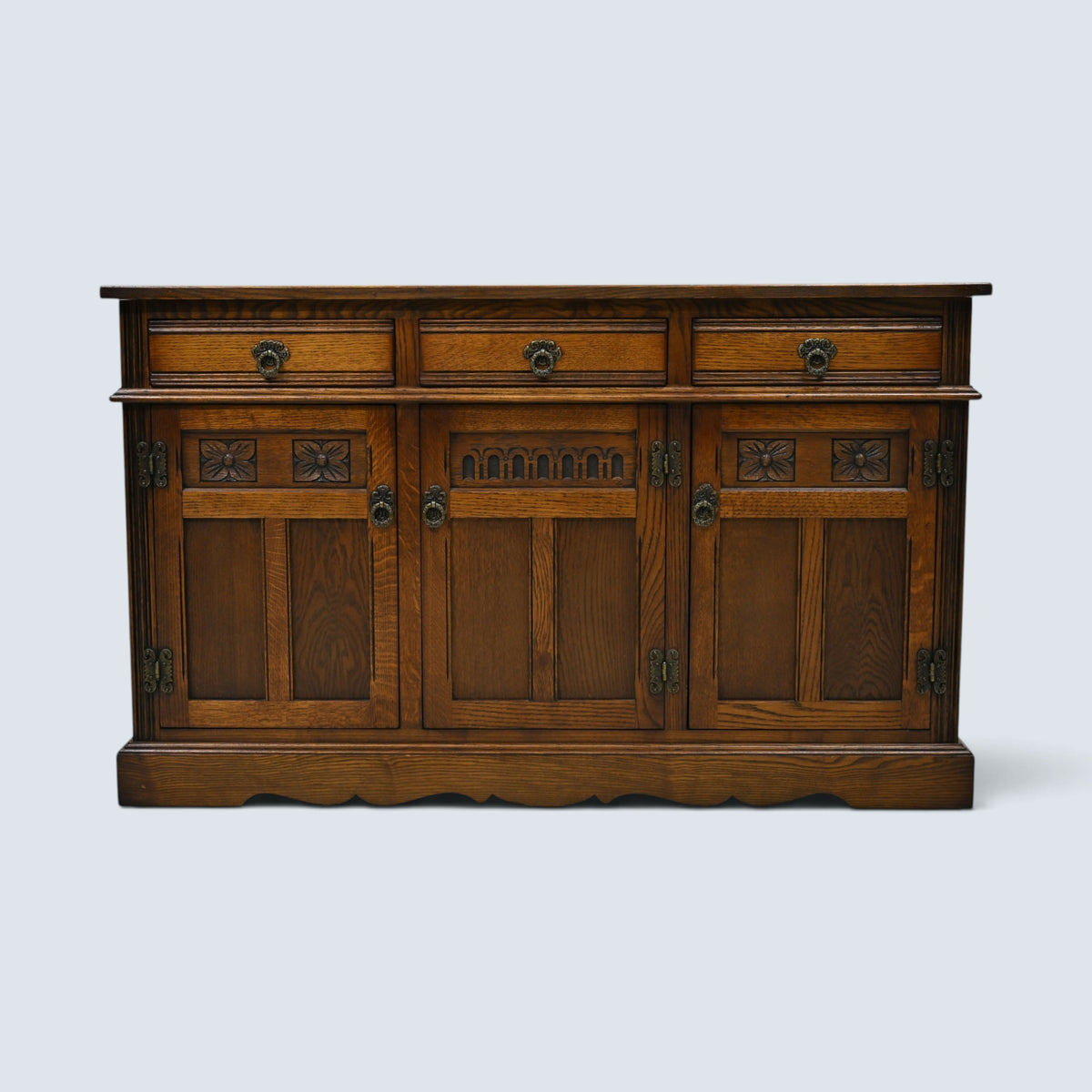 Old Charm Lancaster Sideboard Light Oak Finish Model 2145 FREE UK Delivery*