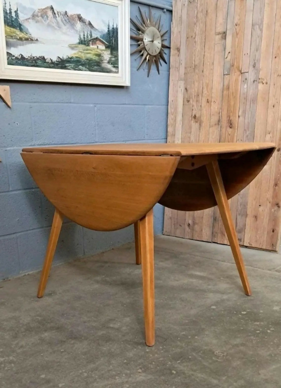 ERCOL Drop Leaf Dining Table ~ Round table ~ Mid Century ~ Vintage ~ Restored ~ Delivery available