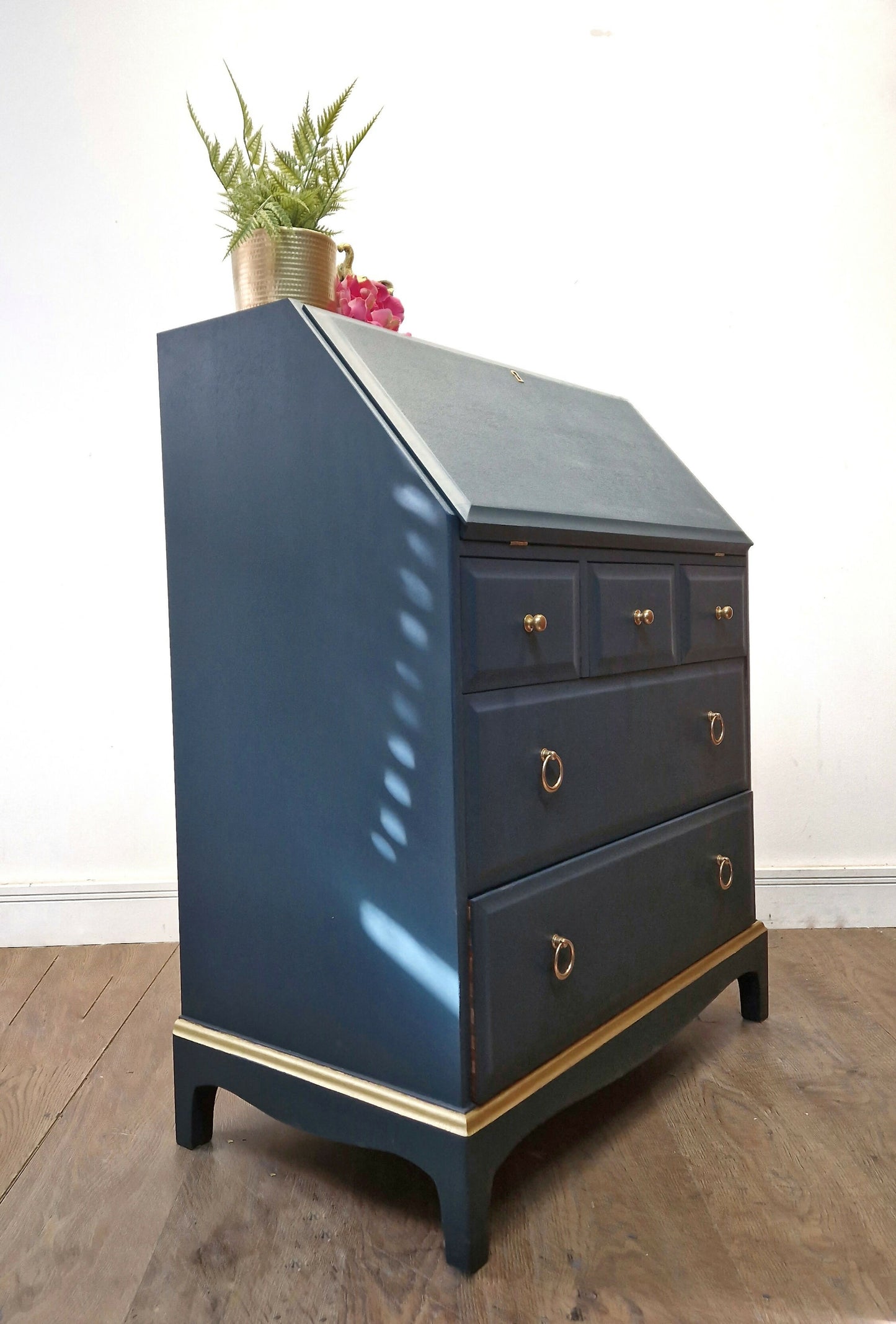 Stag minstrel bureau