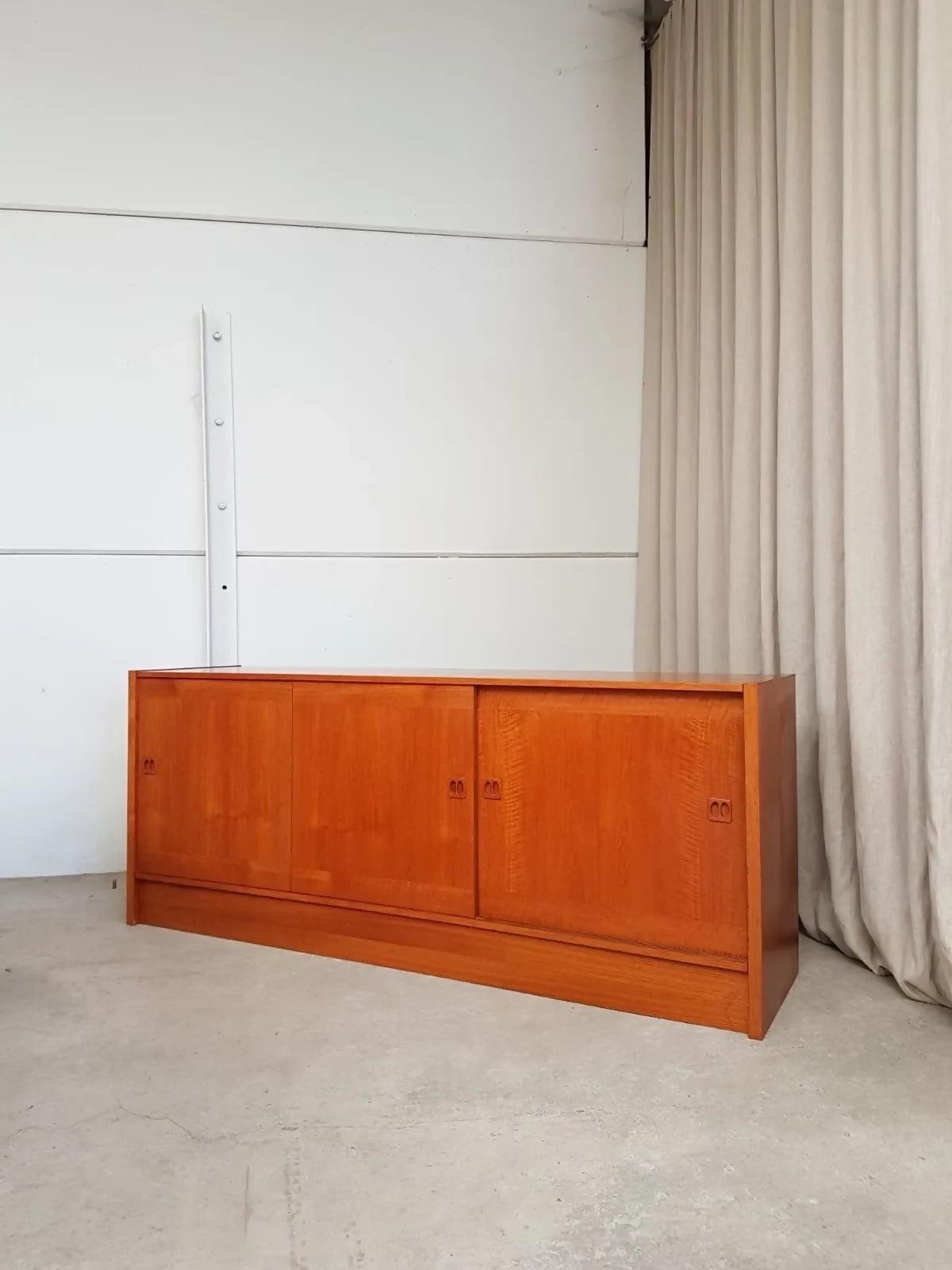 Vintage Mid Century Clausen & Son Large Danish Sideboard Media Cabinet Unit R911