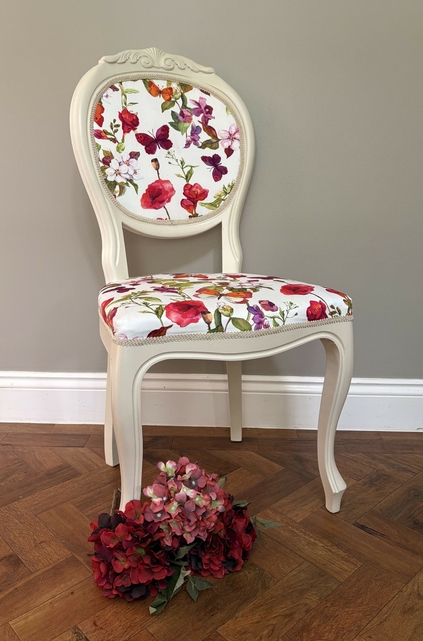 Cream Floral chair