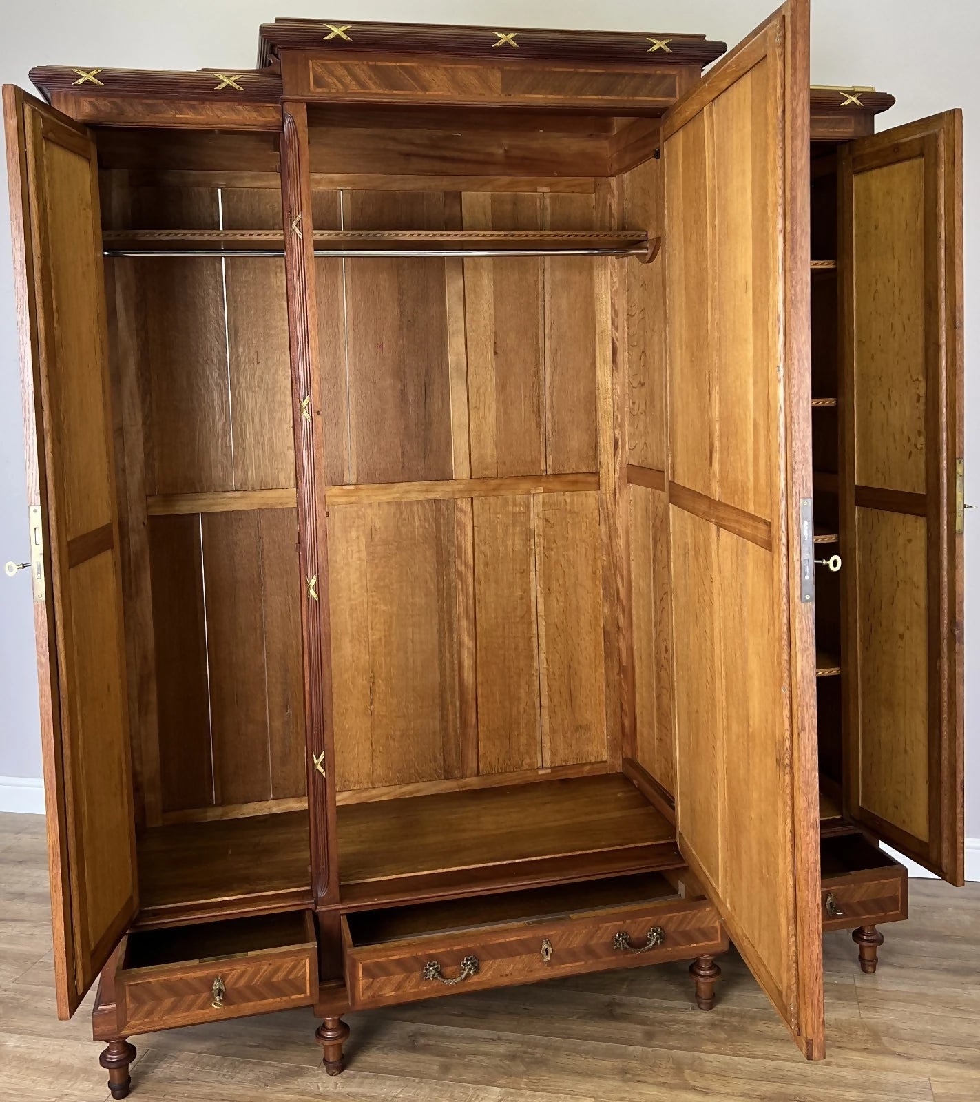 Wardrobe Antique French Style Three Door Inlaid Burr Mirrored Armoire LOT 6163