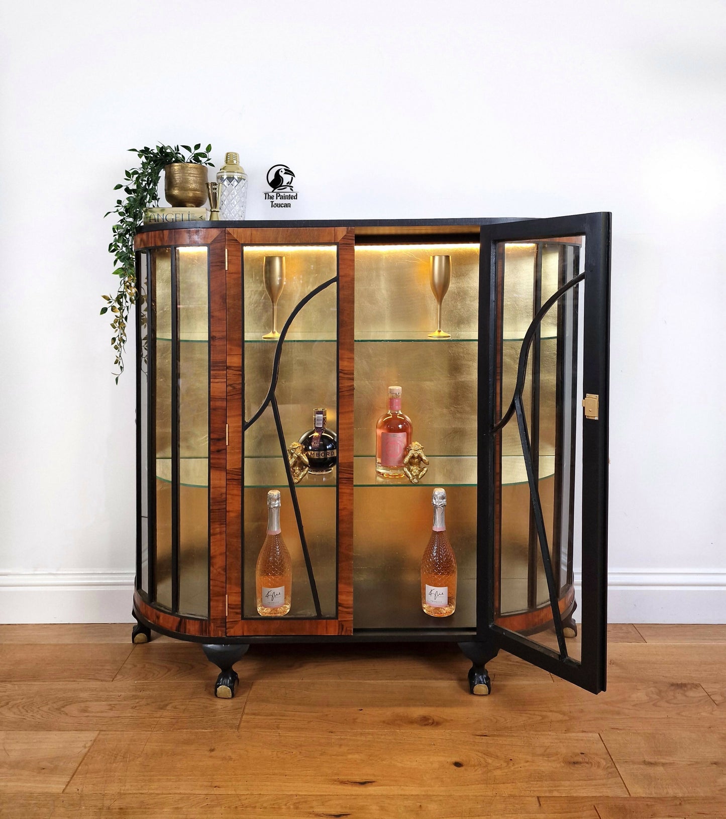 Vintage Art Deco drinks cocktail cabinet, black and gold