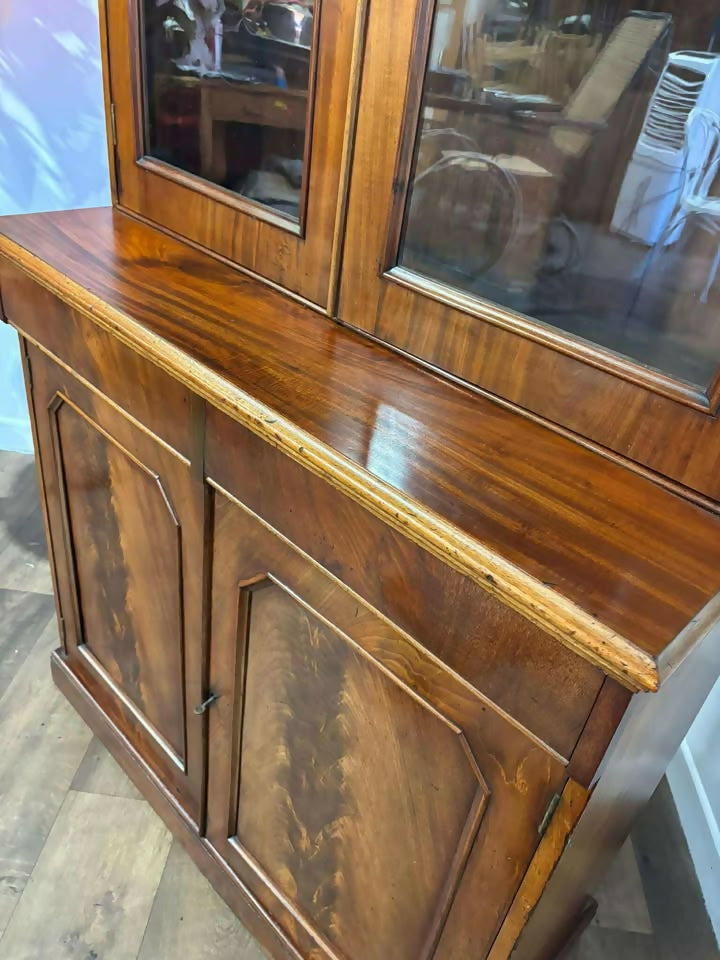 Victorian Mahogany Bookcase z