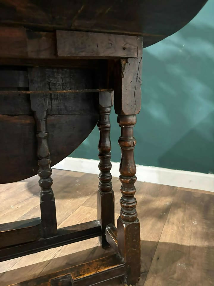 Early Georgian Oak Drop Leaf Gateleg Tablevvj