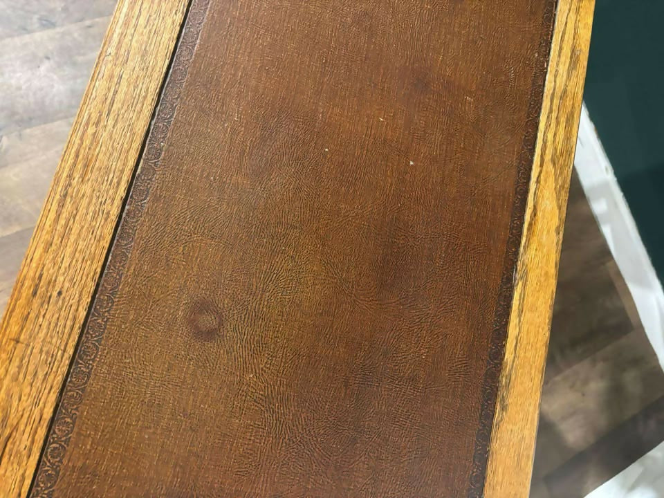 Edwardian Oak Low Boy Writing Tablexc