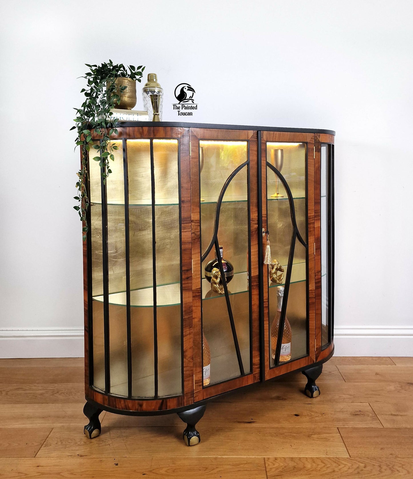 Vintage Art Deco drinks cocktail cabinet, black and gold