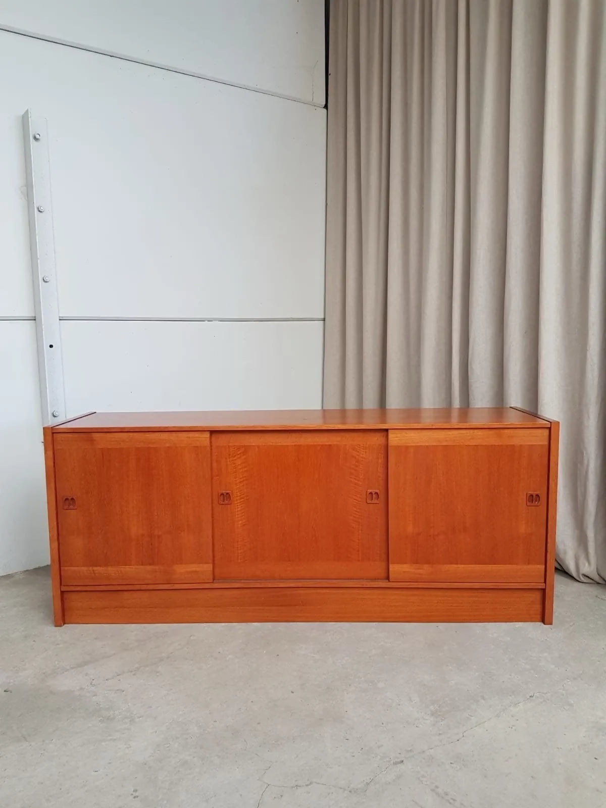 Vintage Mid Century Clausen & Son Large Danish Sideboard Media Cabinet Unit R911