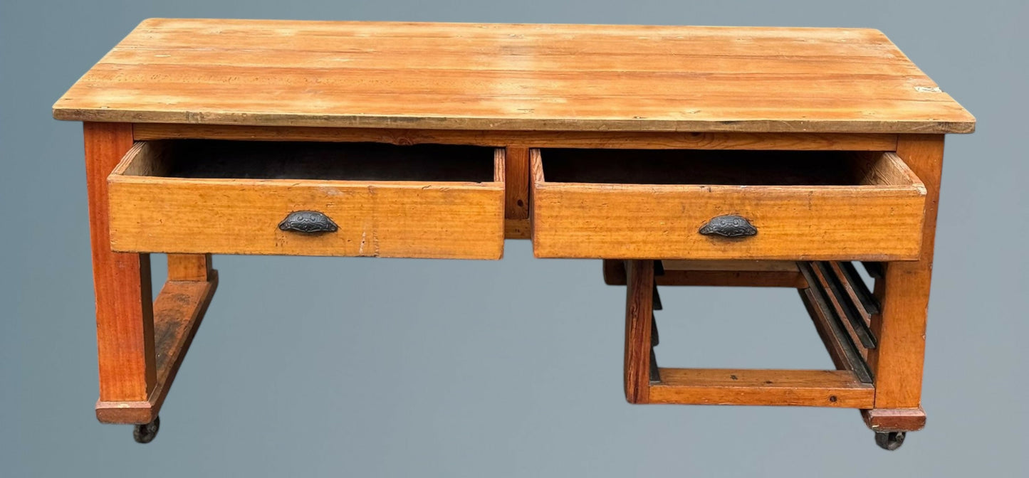 Antique / Vintage English Pine Bakers Work Table