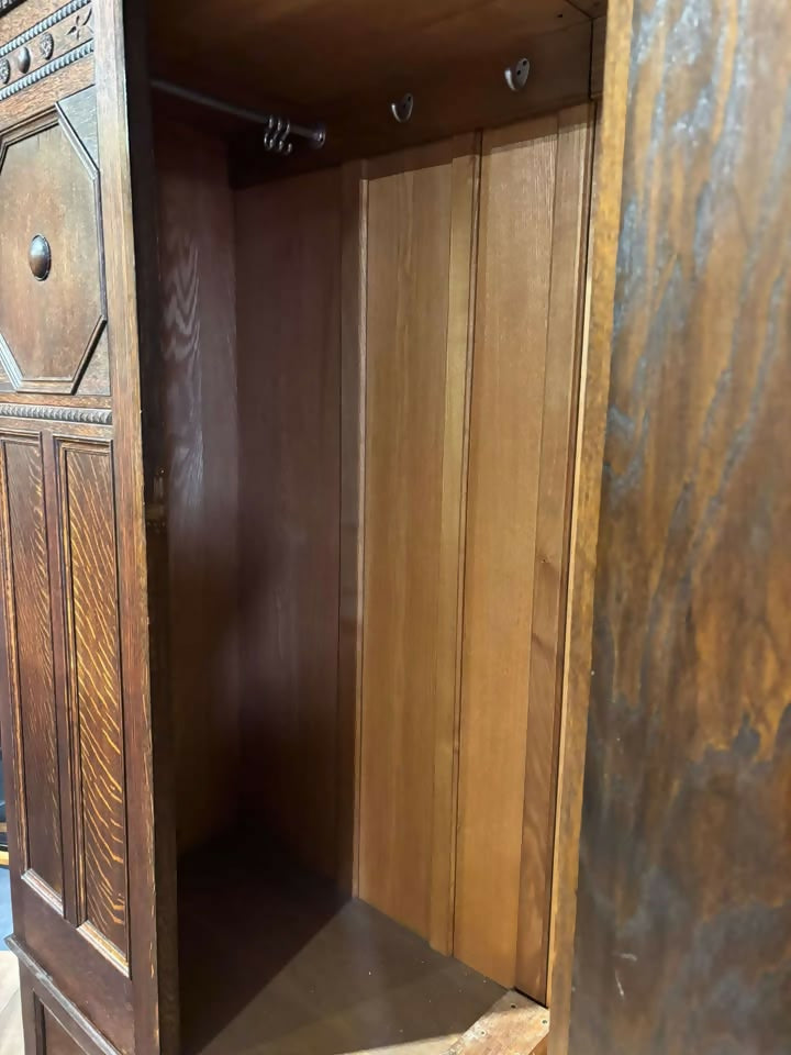 Vintage Oak Panelled Wardrobe with Central Mirror Doorx