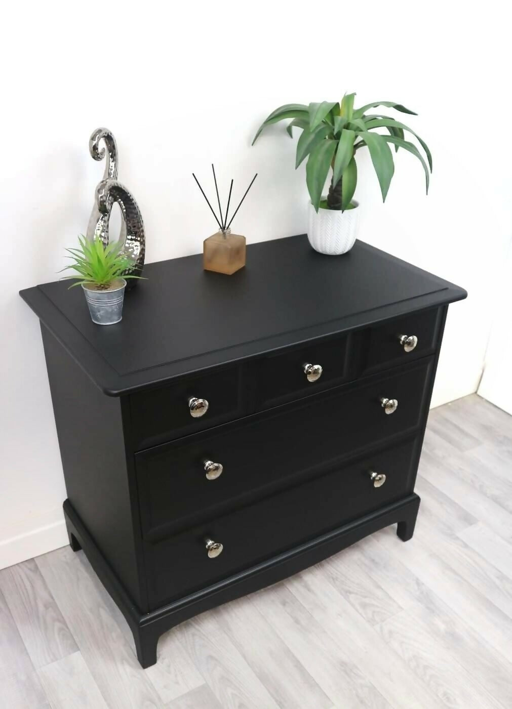 Stag Minstrel Chest Of 5 Drawers In Black