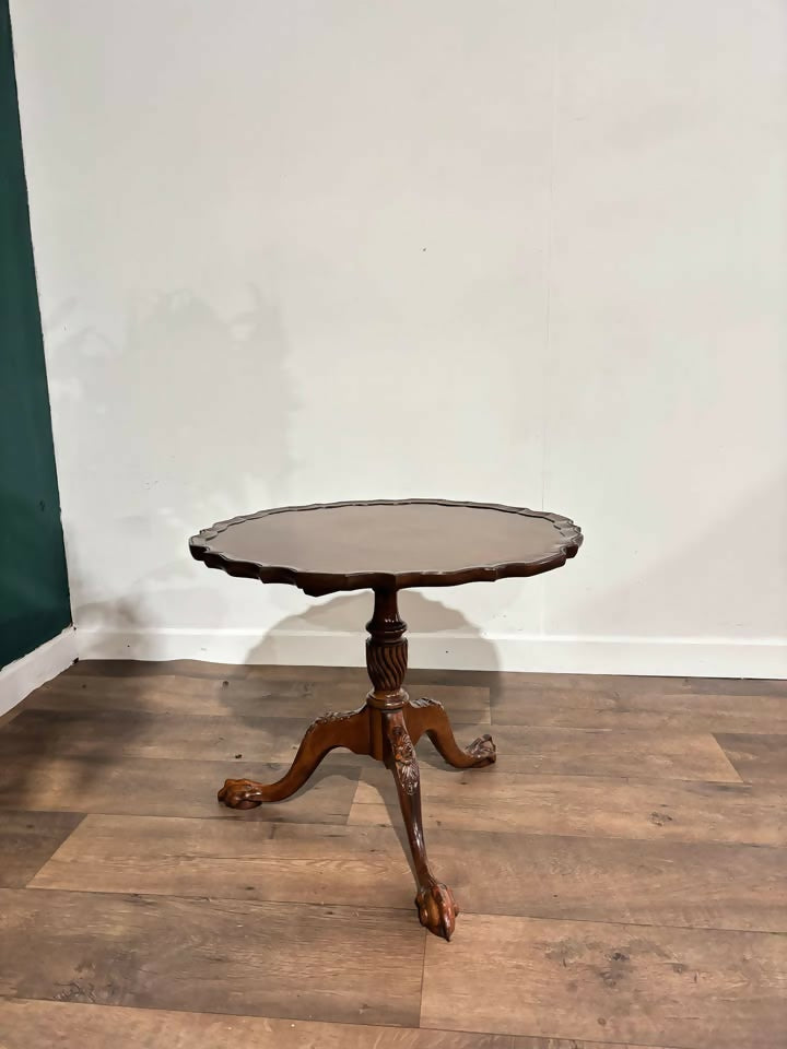 Reproduction Tilt Top Pie Crust Edge Side Table56567