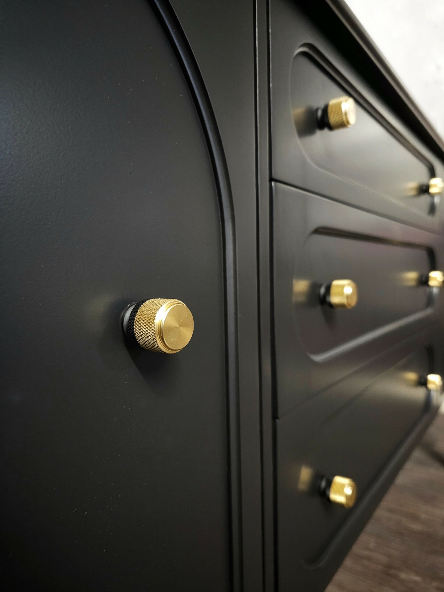 Mid Century Modern Sideboard With Wavy Trim
