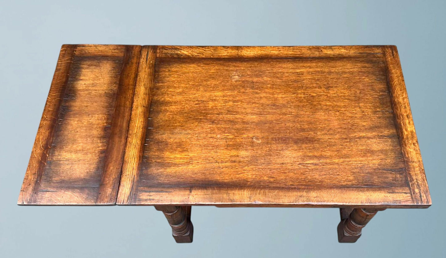 Titchmarsh & Goodwin Oak Draw Top Extending Dining Table / Draw Leaf Table