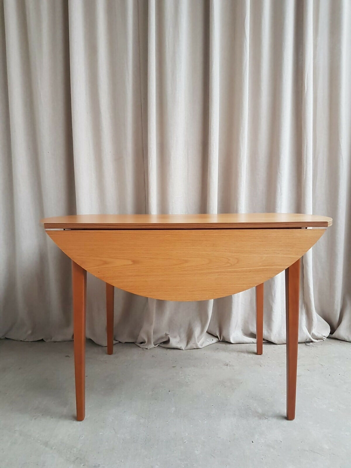 Vintage Mid Century Drop Leaf Oak Effect Extending Dining Table Danish Retro R655