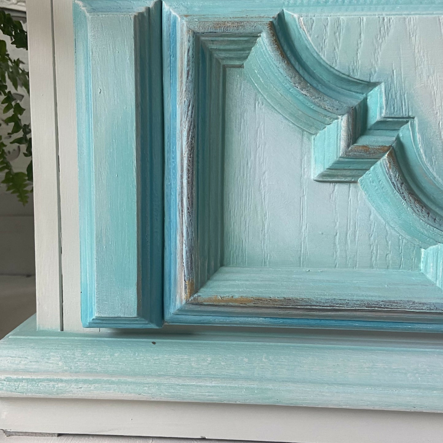 Bedside drawers, lamp table