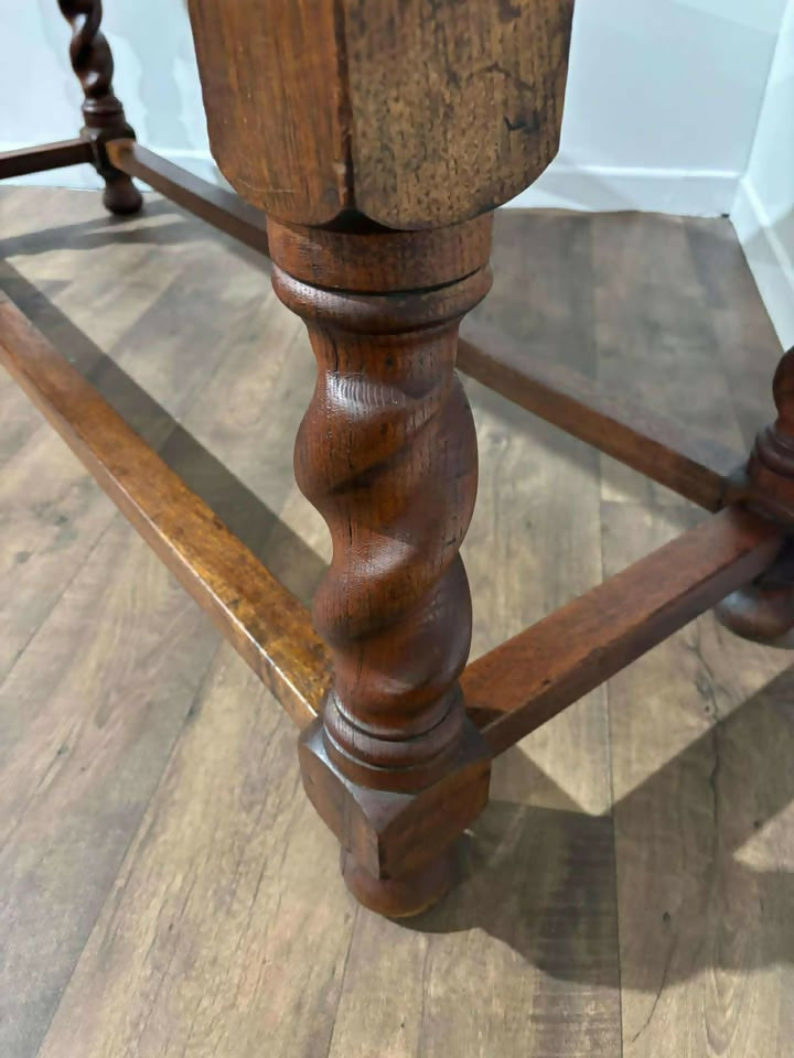 Large Early 20th Century Barley Twist Oak Preparation Table