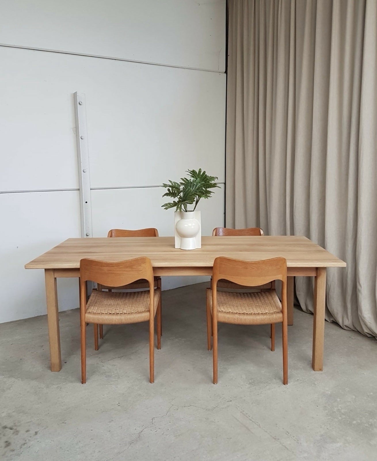 Vintage Late Mid Century Solid Oak Danish Dining Table Retro Scandi R915
