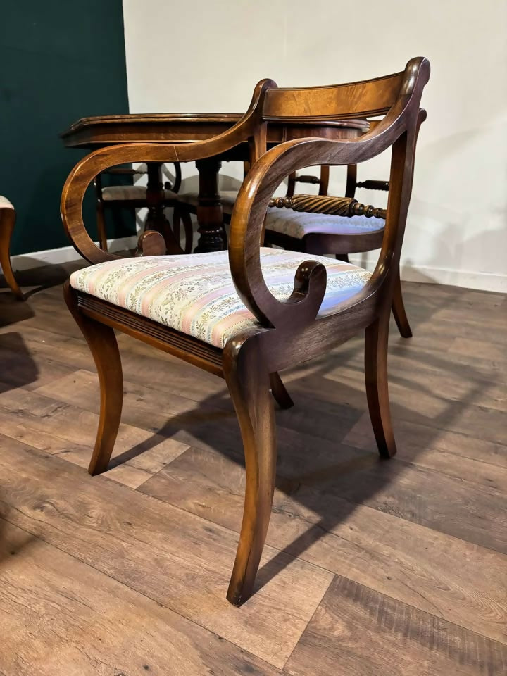 Regency Style Mahogany Twin Pedestal Table with Eight Chairsz