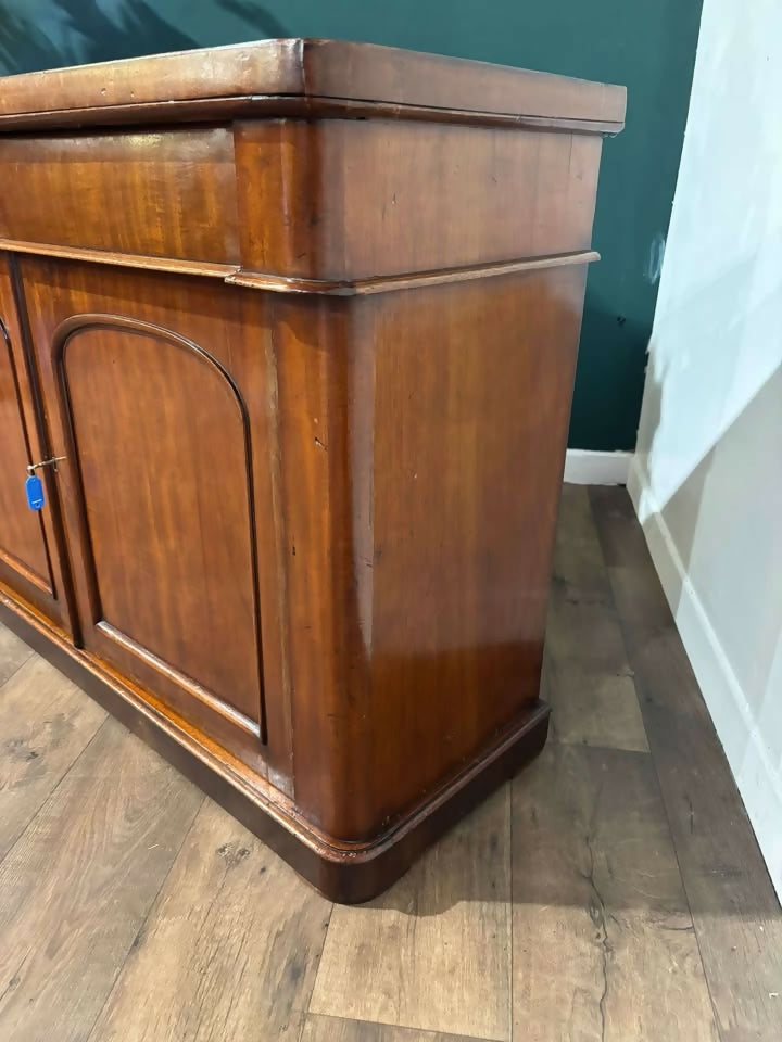 Victorian mahogany chiffonier features z