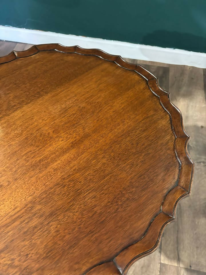 Reproduction Tilt Top Pie Crust Edge Side Table99