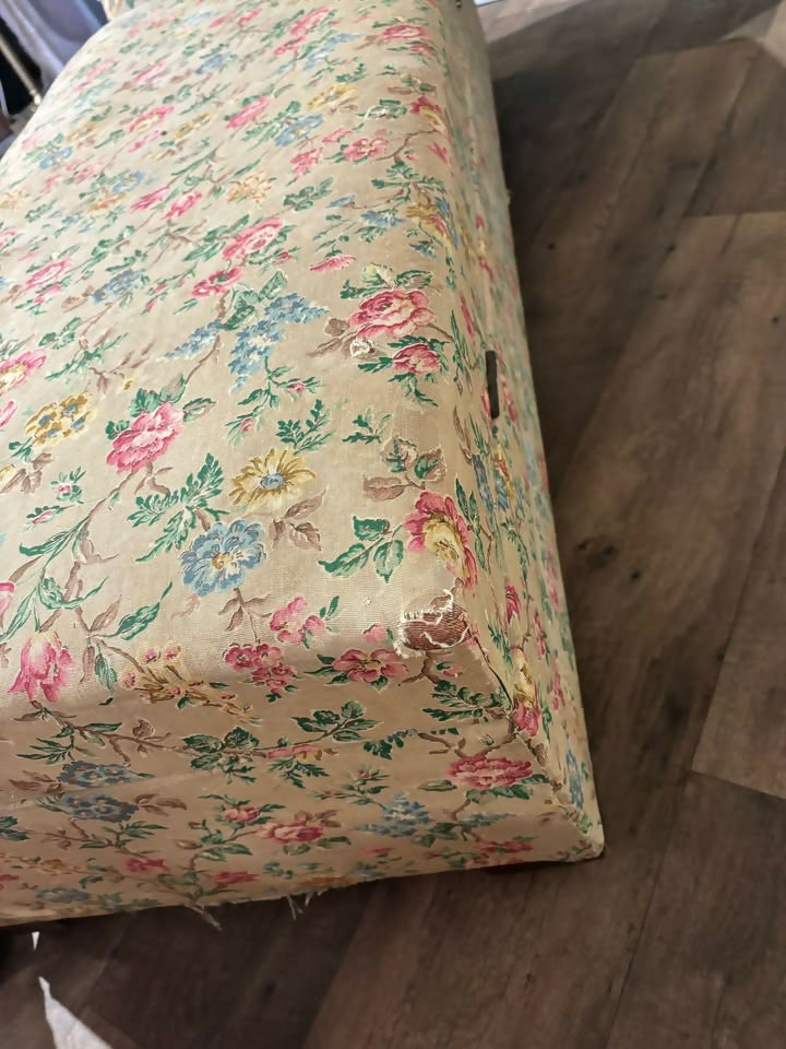 Vintage Chaise 9