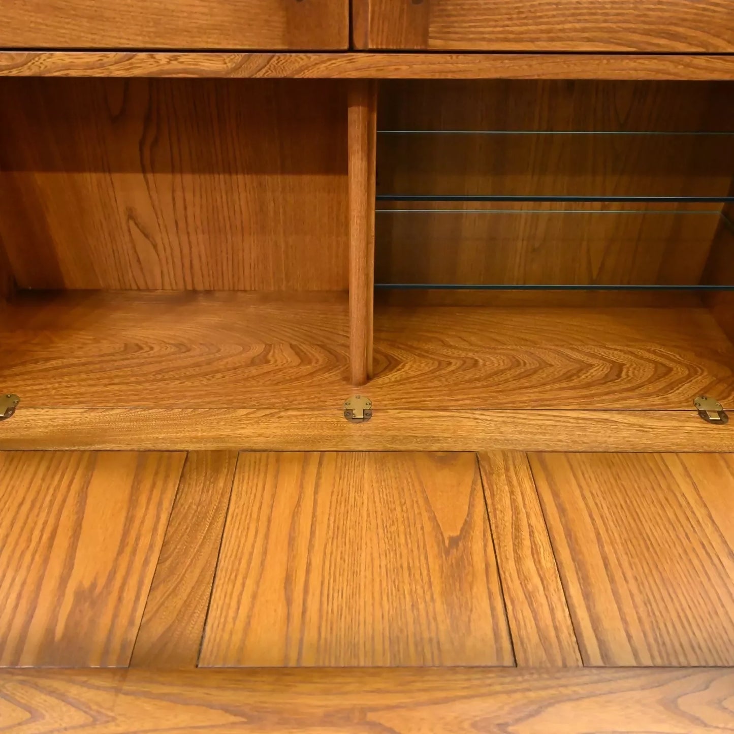 Ercol Mural Wall Unit in Golden Dawn. SBR11037/1310E