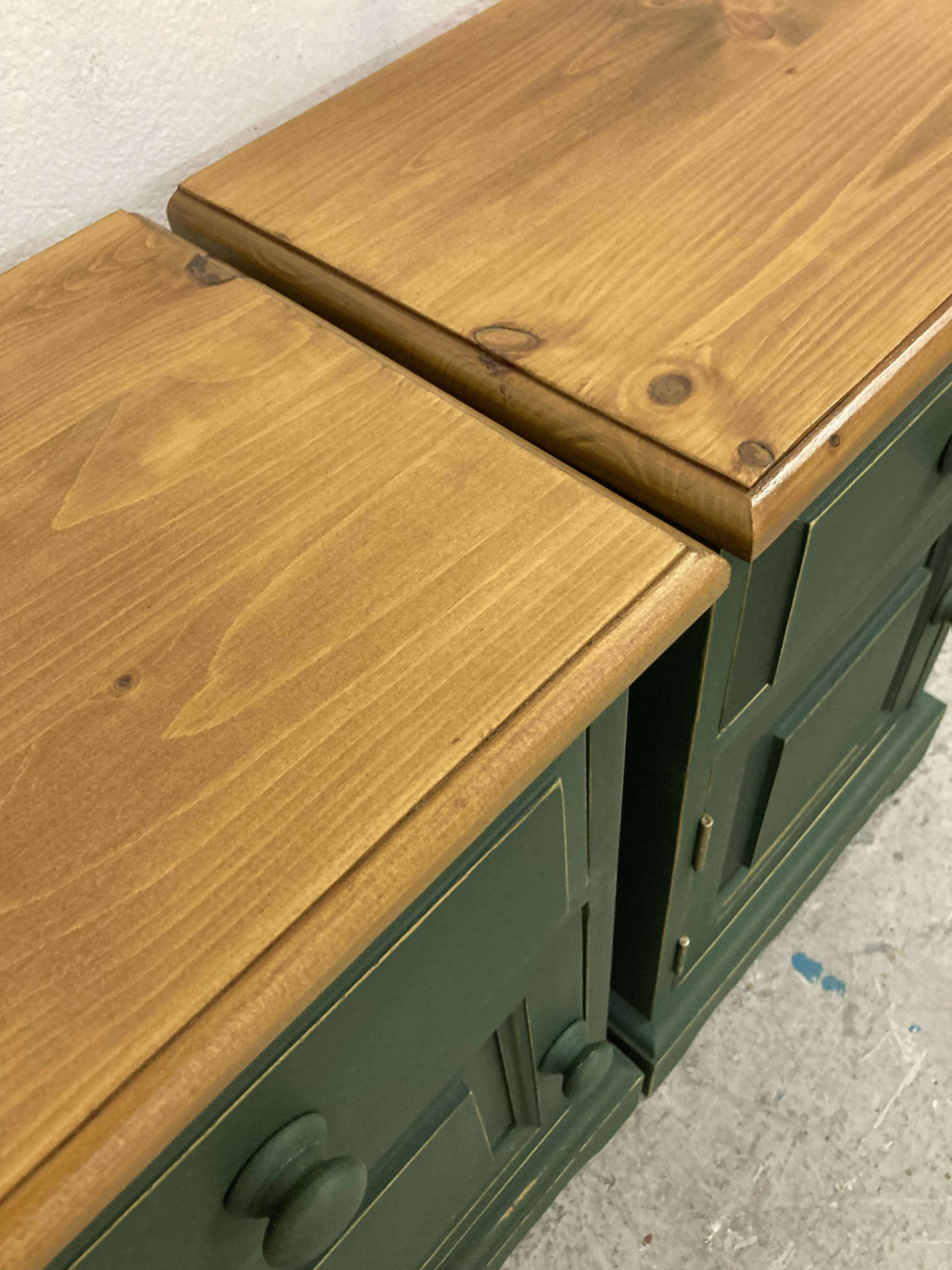 8633CD22-D676-4DA4-84A2-51B4E0652954