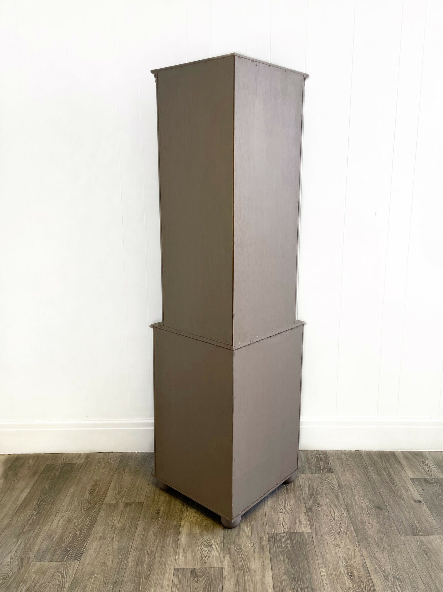 Beige Brown Glazed Corner Display Cabinet With Magnolia Flower Design