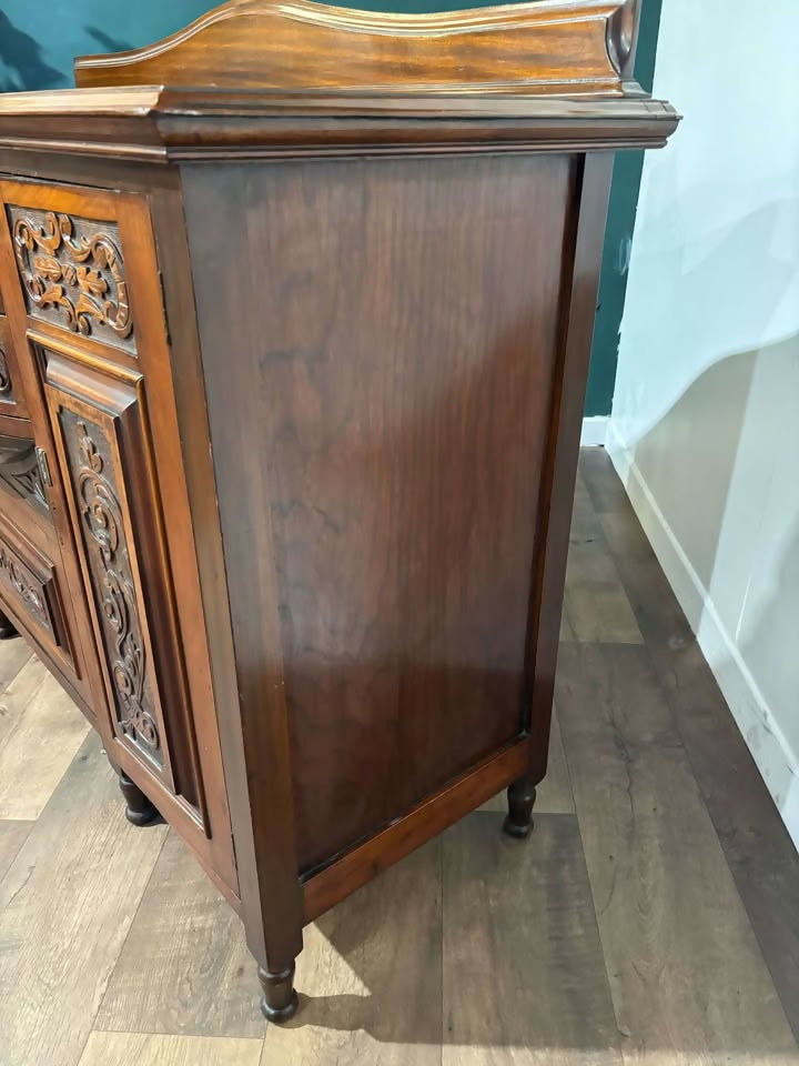 19th Century Walnut Sideboardn