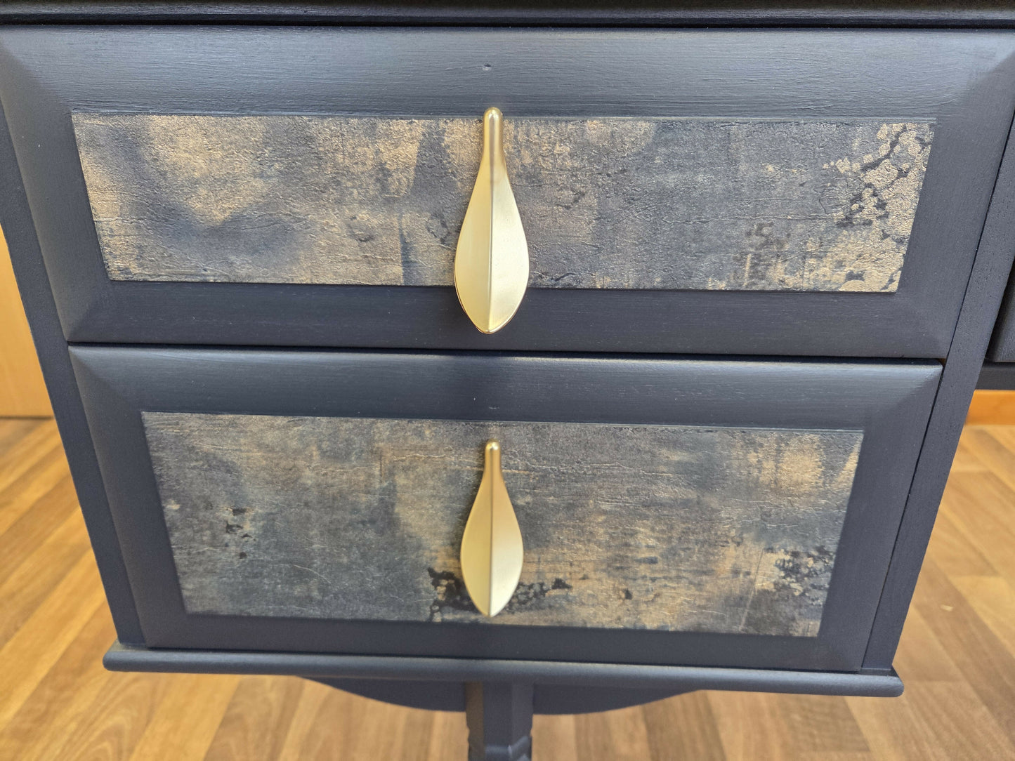 MEREDEW Triple Mirrored Dressing Table/Desk