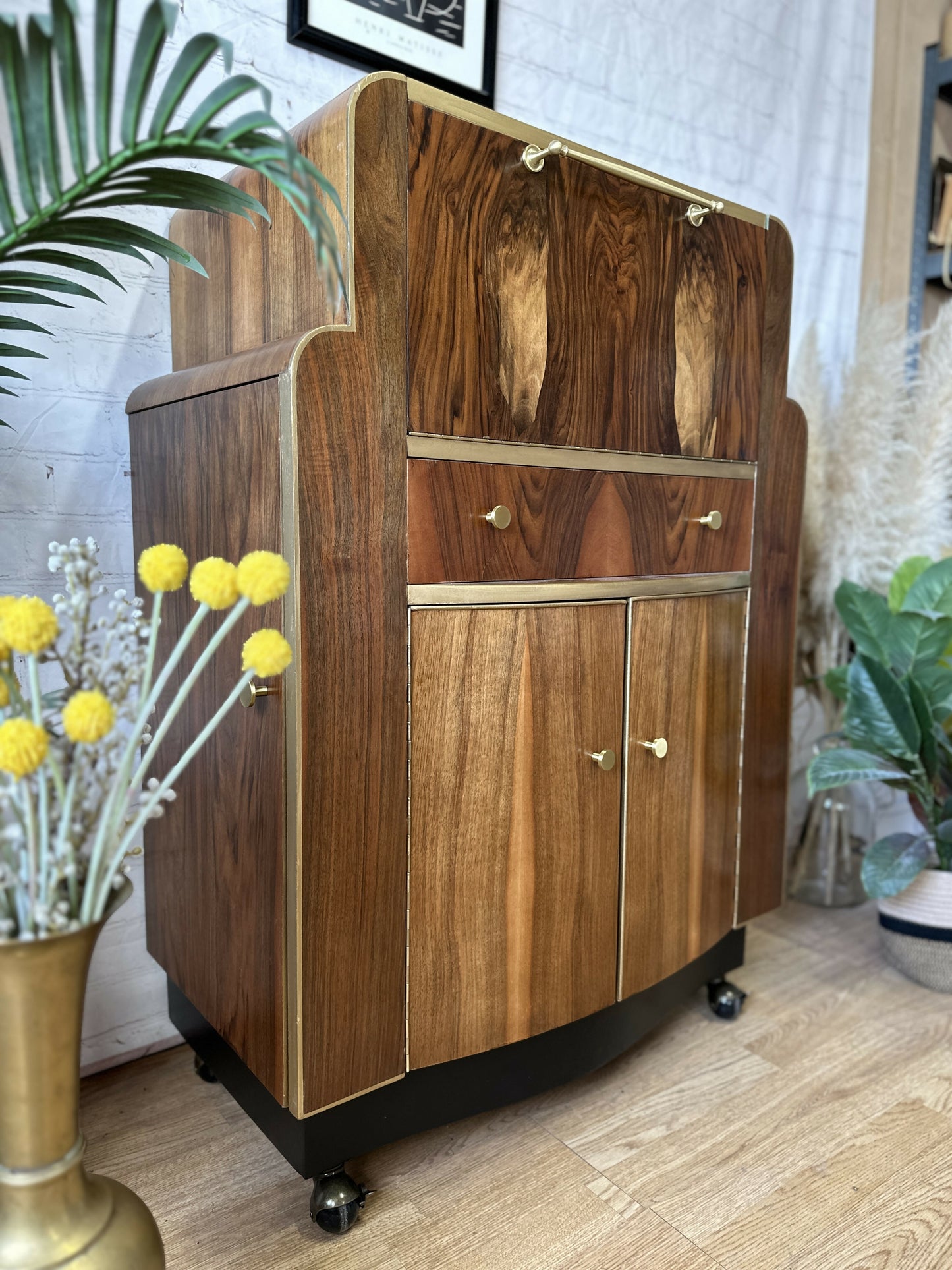 Cocktail Cabinet, Vintage Drinks Bar, Art Deco,1930’s Drinks Unit, Retro Bar, Walnut MADE TO ORDER