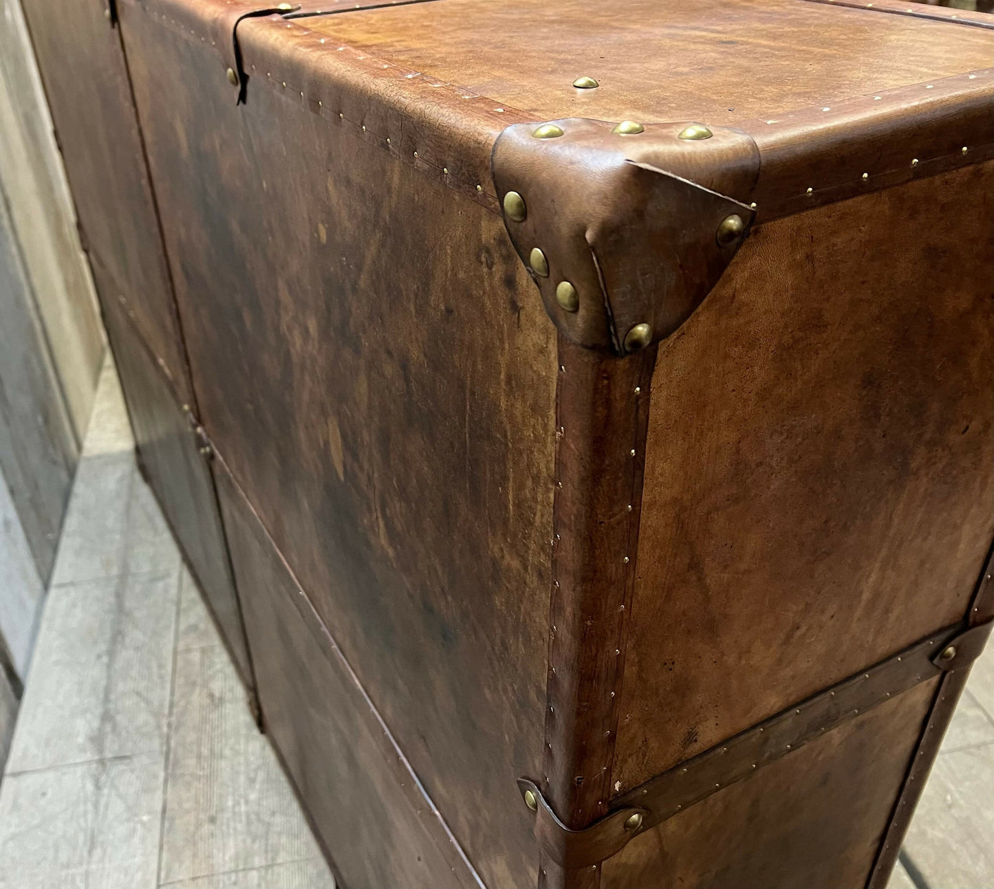 Luxury Vintage Drinks Cocktail Cabinet