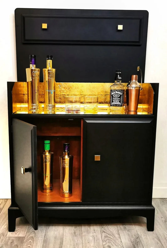 STAG Minstrel Drinks Sideboard Vintage Cocktails Cabinet Custom Spray