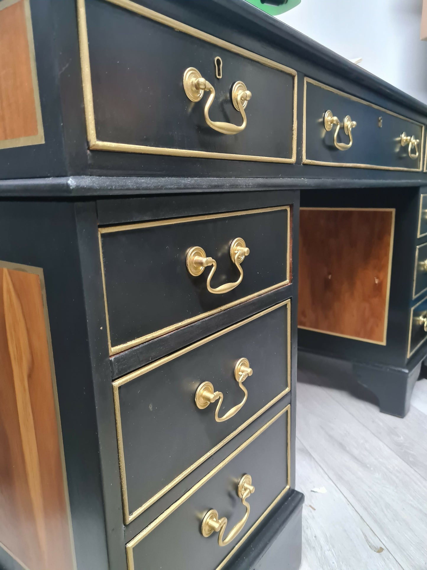 Black and gold captains chest