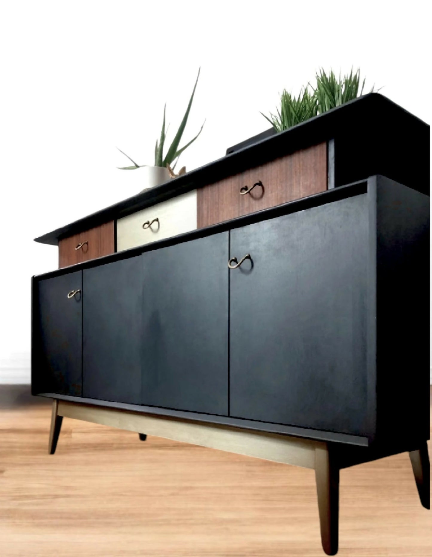 G plan grey sideboard,