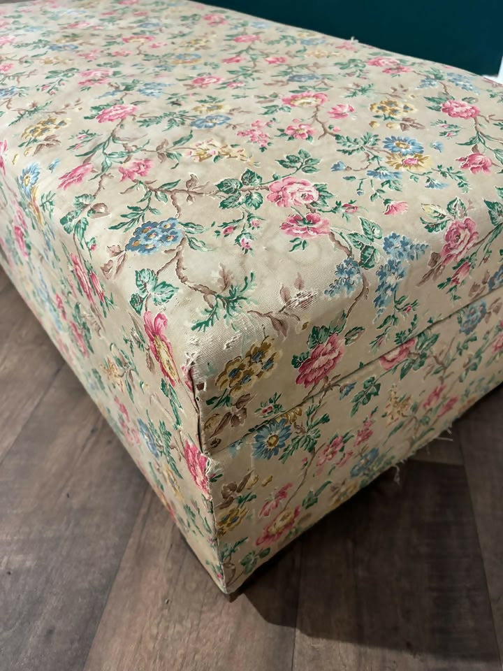 Vintage Chaise 2