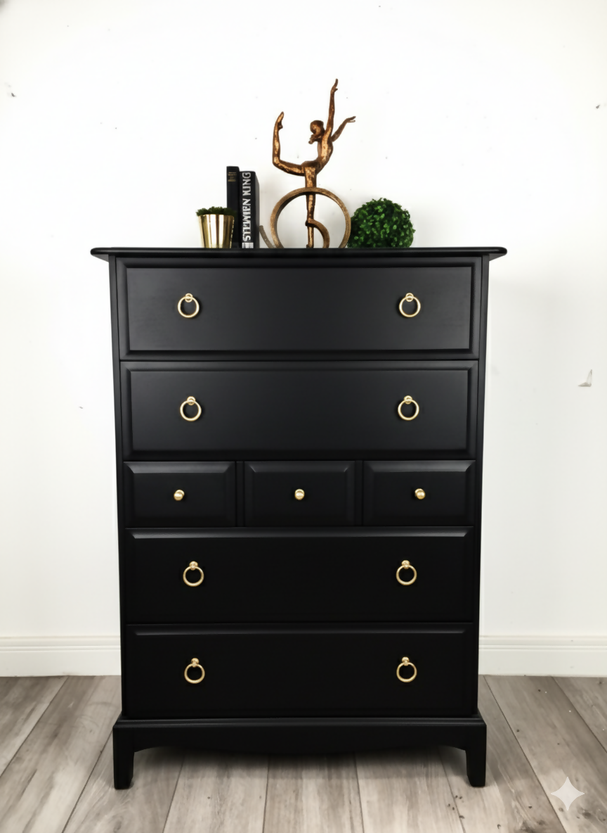 Stag minstrel tallboy chest of drawers