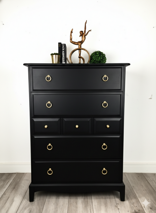 Stag minstrel tallboy chest of drawers