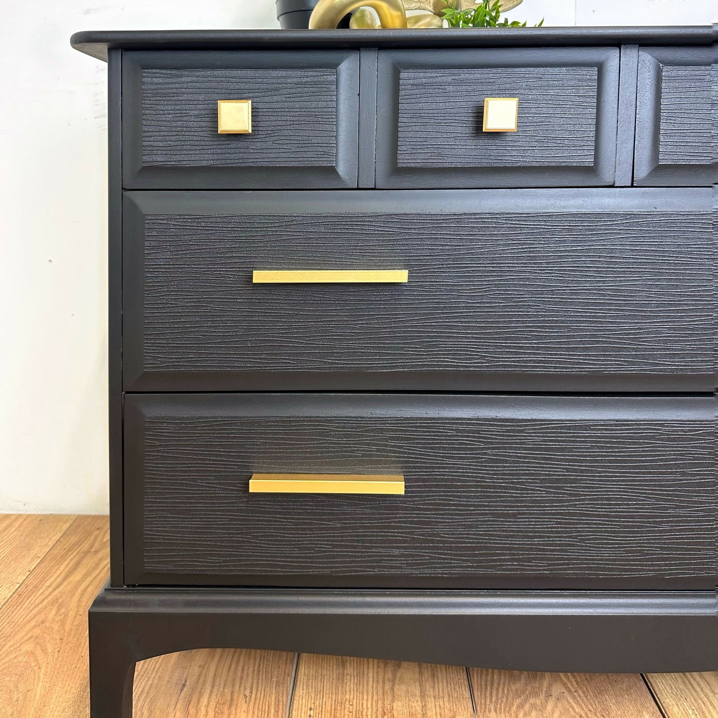 Refinished Mid Century Stag Minstrel Chest of drawers, black, vintage dresser