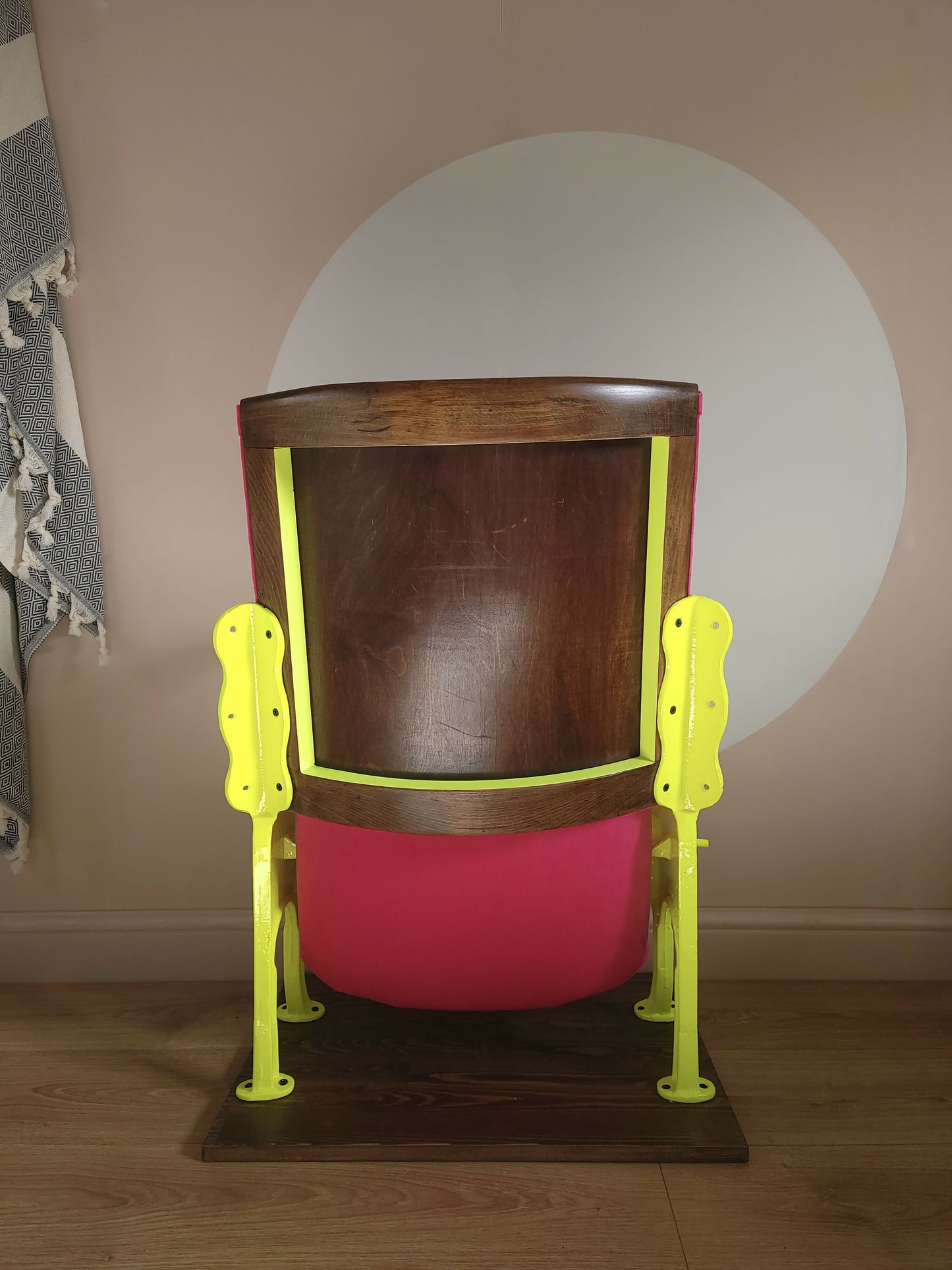 Neon pink cinema seat-back-Orange Otter