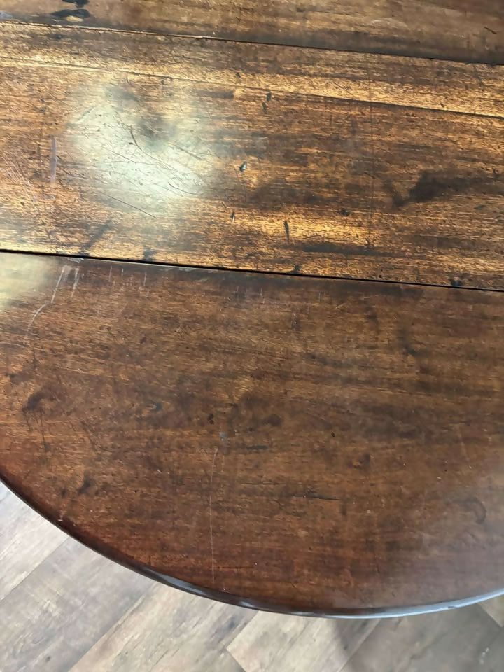 Antique Walnut Drop Leaf Tablexc