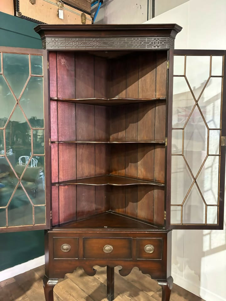 Antique Mahogany Corner Display Cabinet323