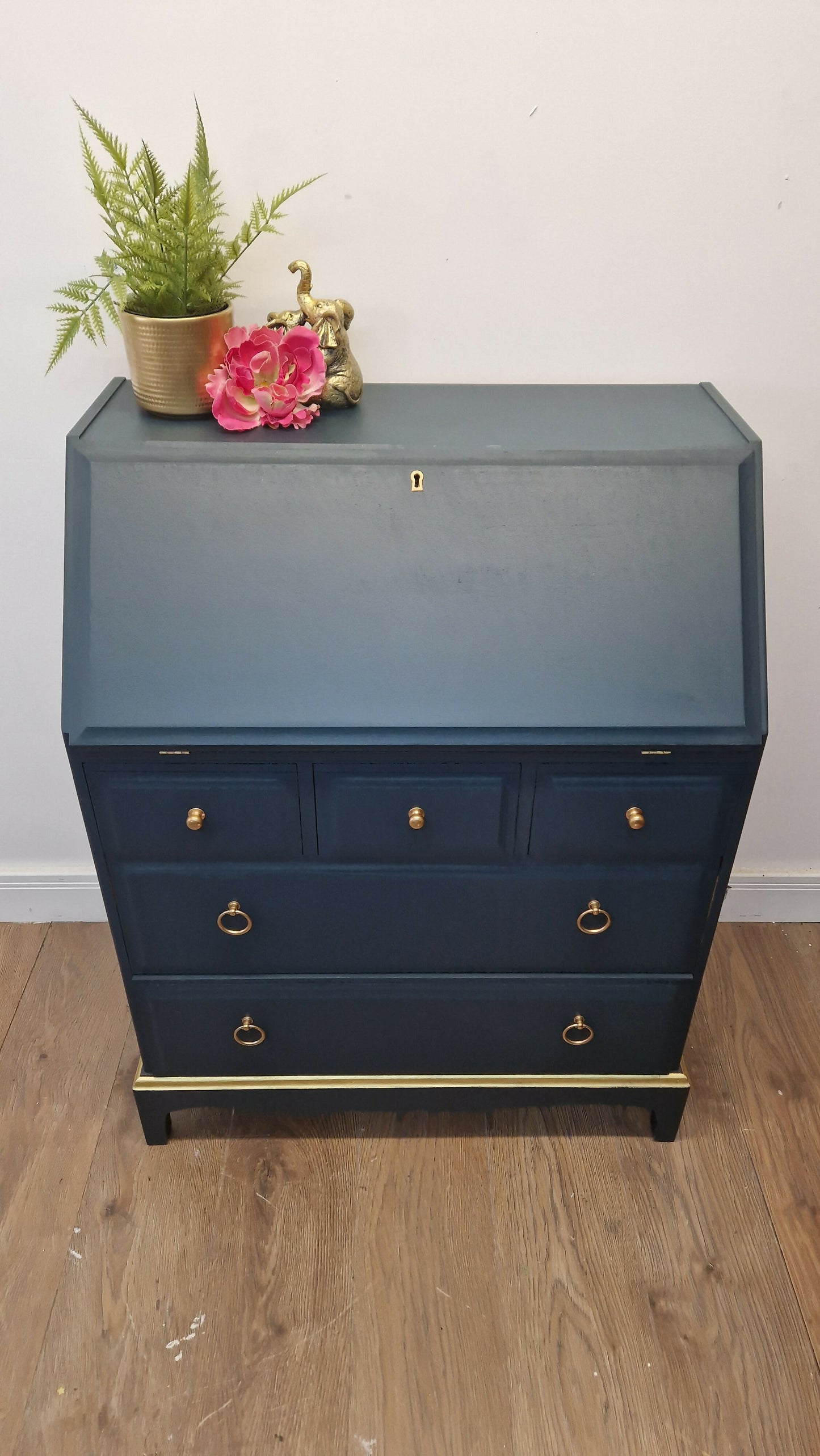 Stag minstrel bureau