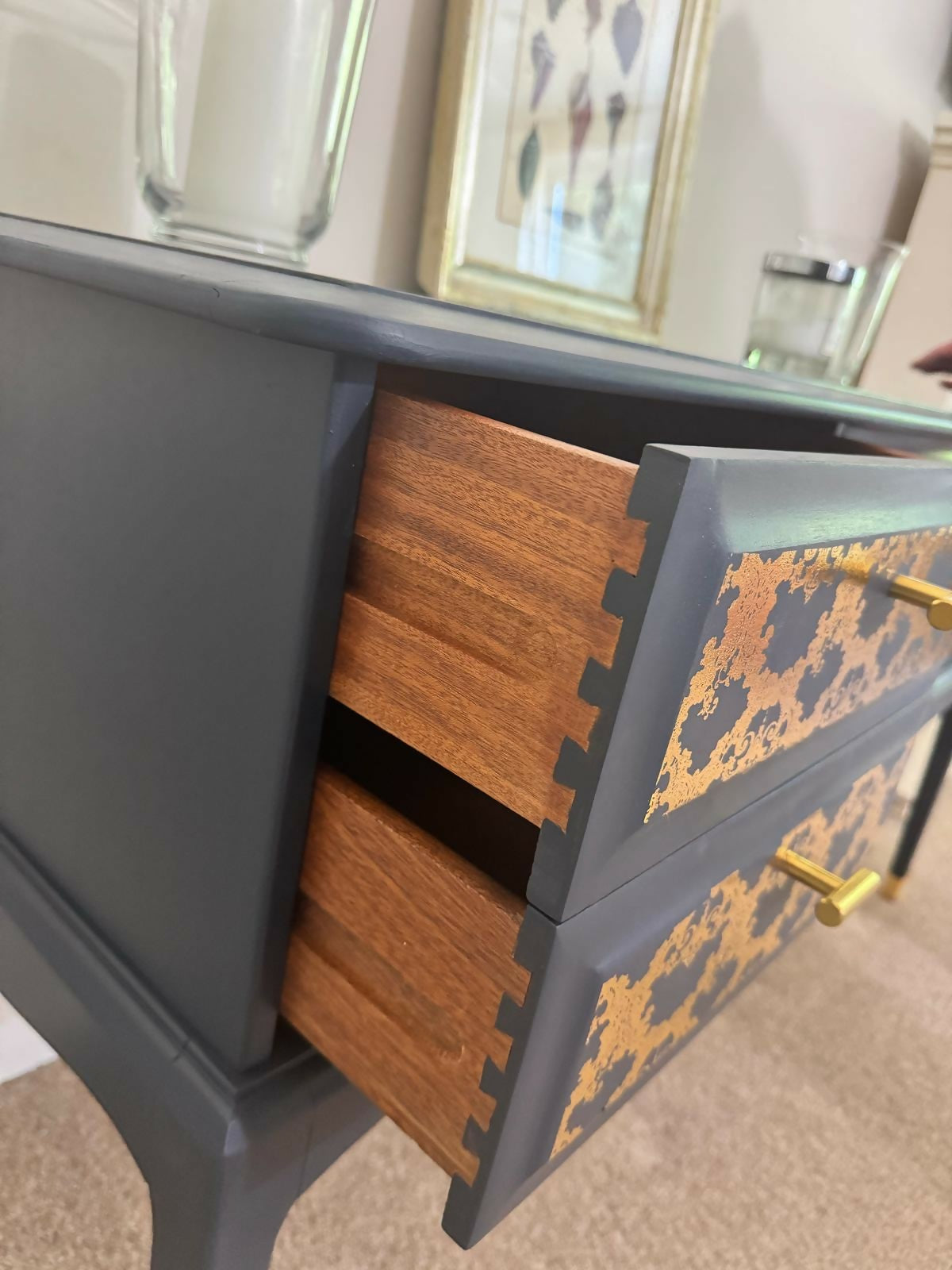 55d28470-2f98-4f54-9a28-2917cae577e1